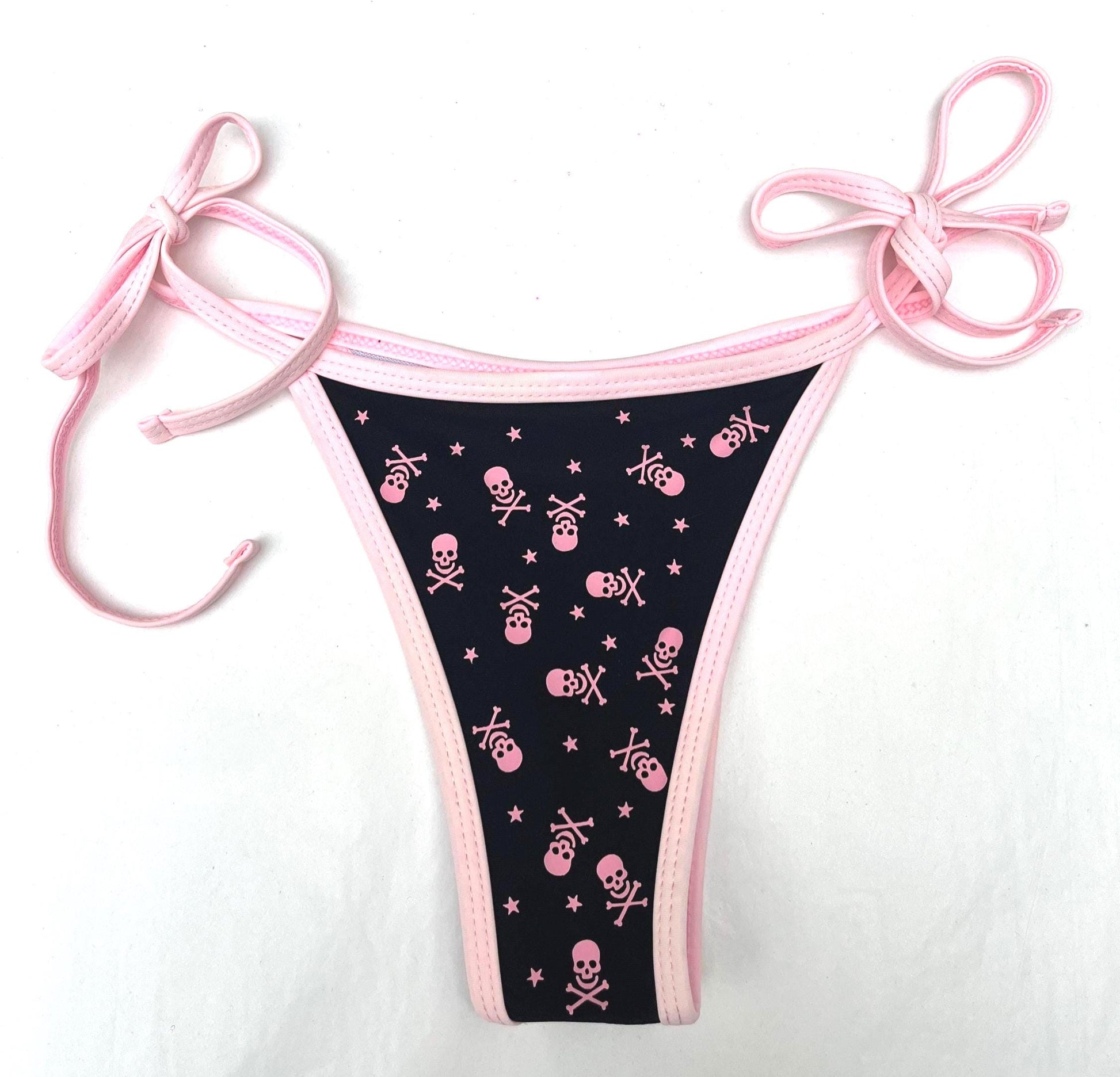 All Over Skull and Star Black Bikini – Pink Trim Swim Set Kawaii Beachwear