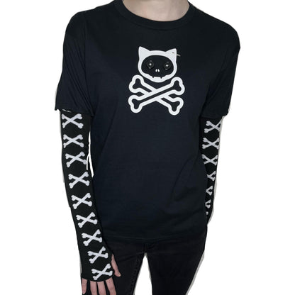 Grunge Skull Cross Bones Cat - Black & White Cross Bone Sleeves