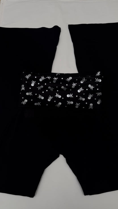 Black Fold Over Silver Skull Yoga Pants