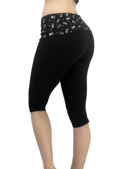 Black Skull & Crossbones Fold Over Capri Legging