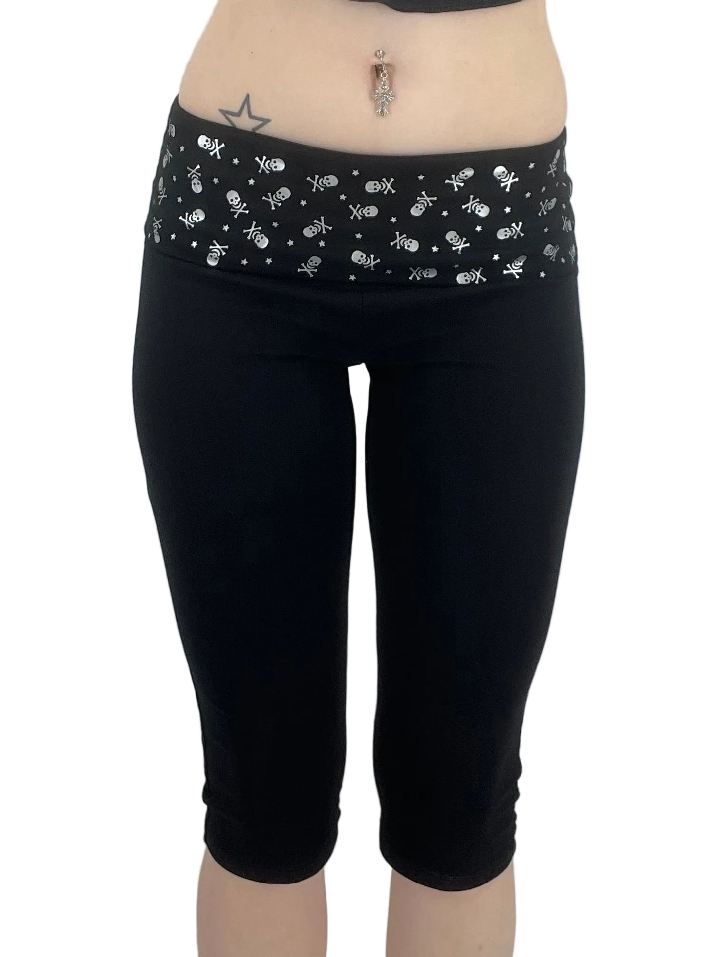 Black Skull & Crossbones Fold Over Capri Legging