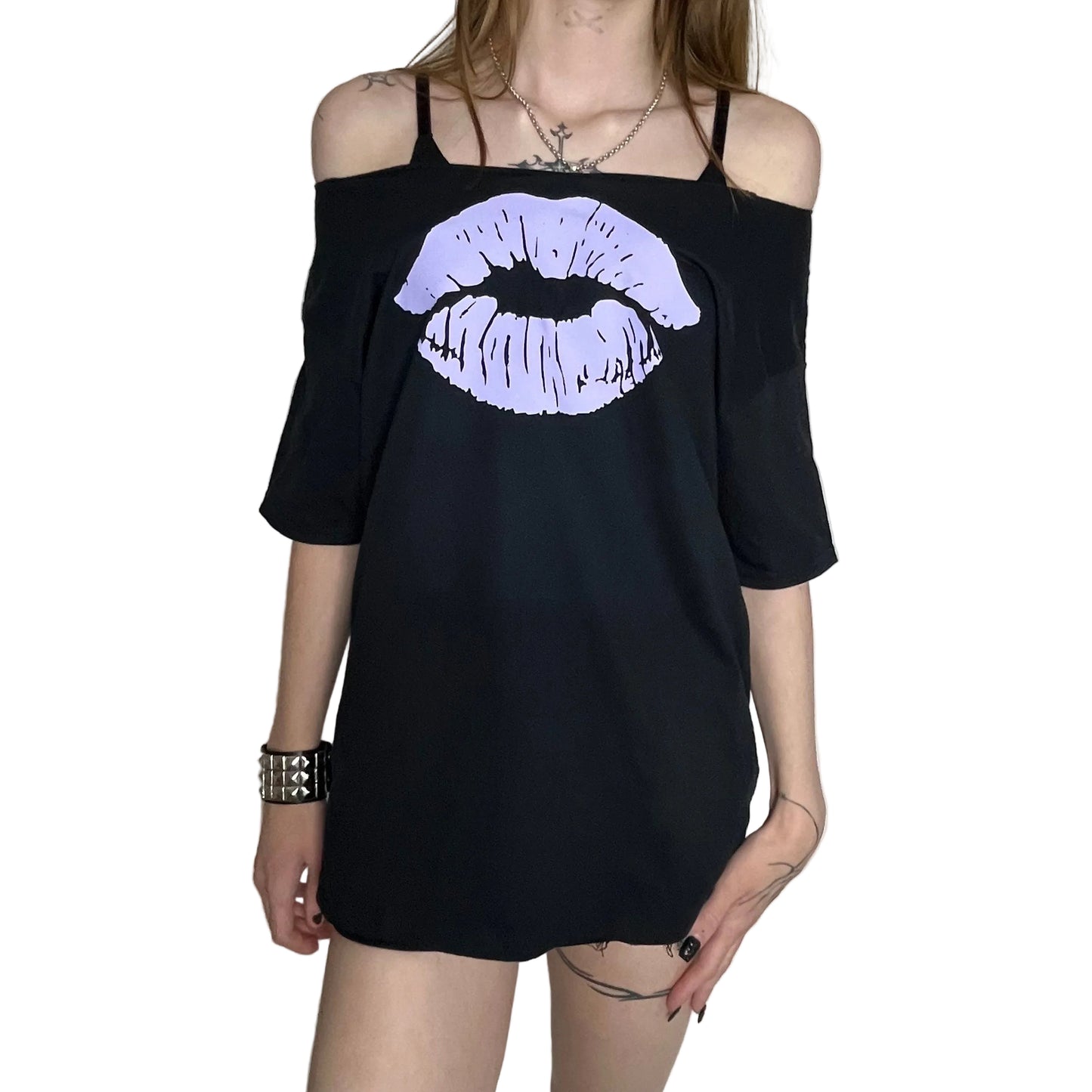 Purple Kiss Lips Print Black Oversized Off The Shoulder T-Shirt